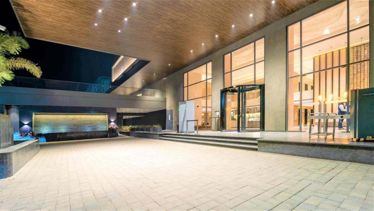 Courtyard By Marriott Вадодара Екстер'єр фото